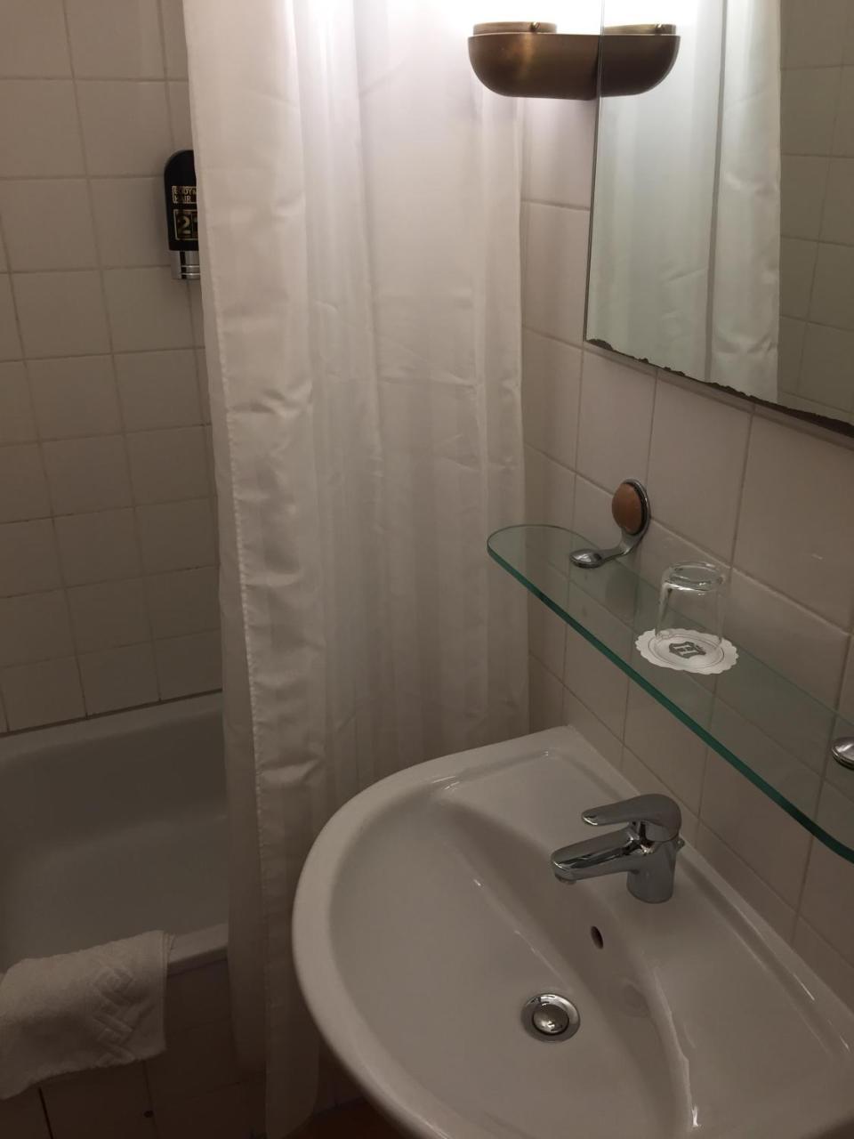 Hotel Aurelia Frankfurt am Main Ngoại thất bức ảnh