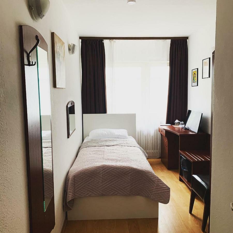 Hotel Aurelia Frankfurt am Main Ngoại thất bức ảnh